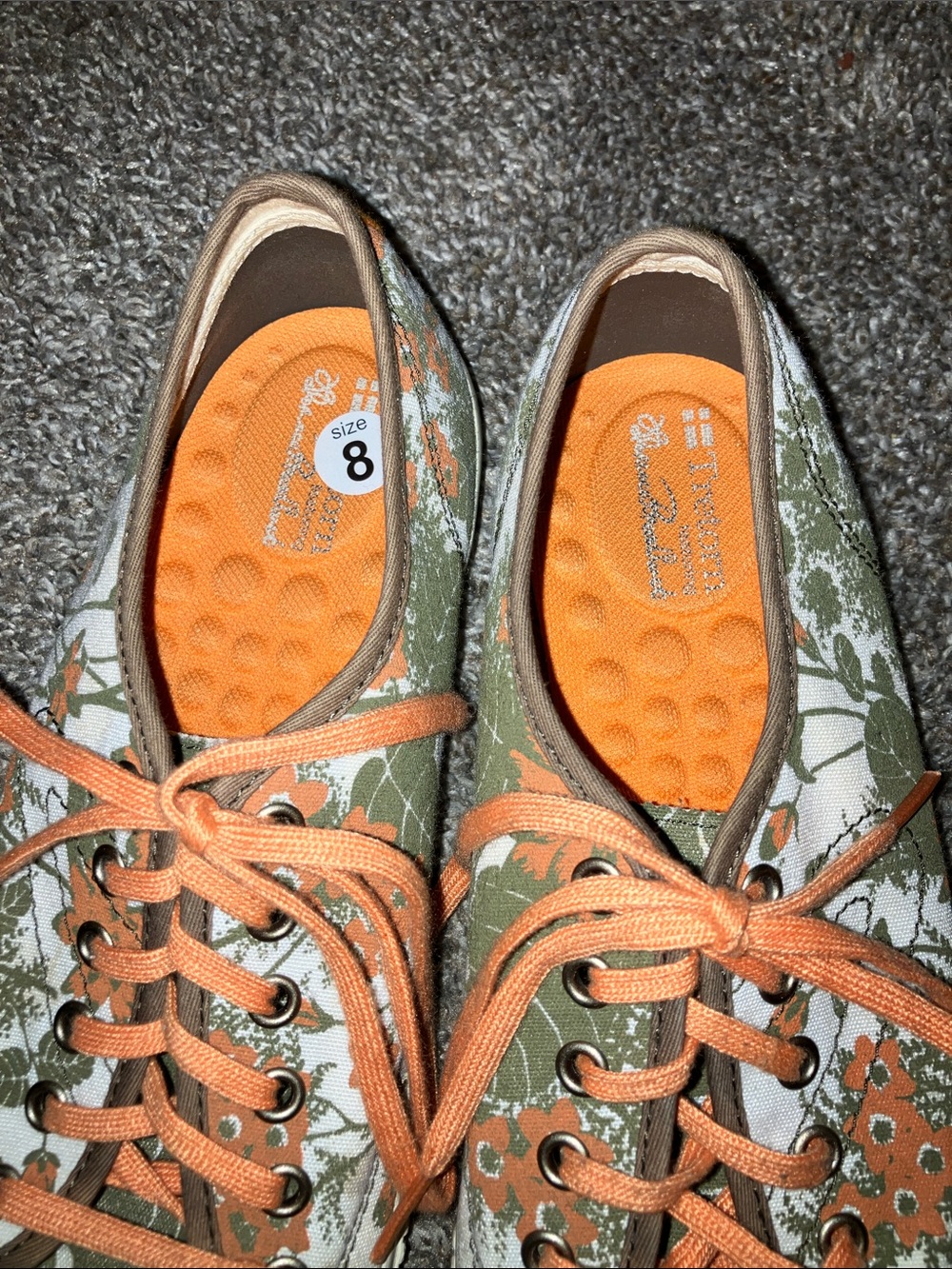 Tretorn Florence Broadhurst Floral Canvas Lace-Up Sneakers Green & Orange 8 - Picture 4 of 6